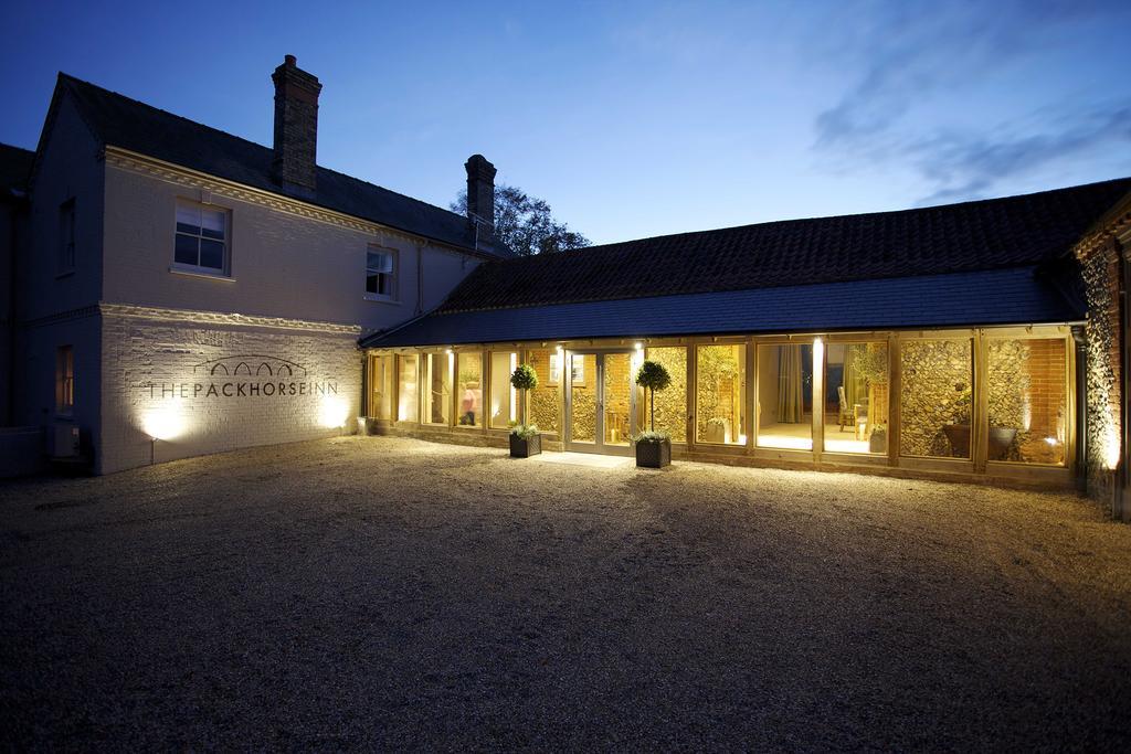 The Packhorse Inn ニューマーケット エクステリア 写真